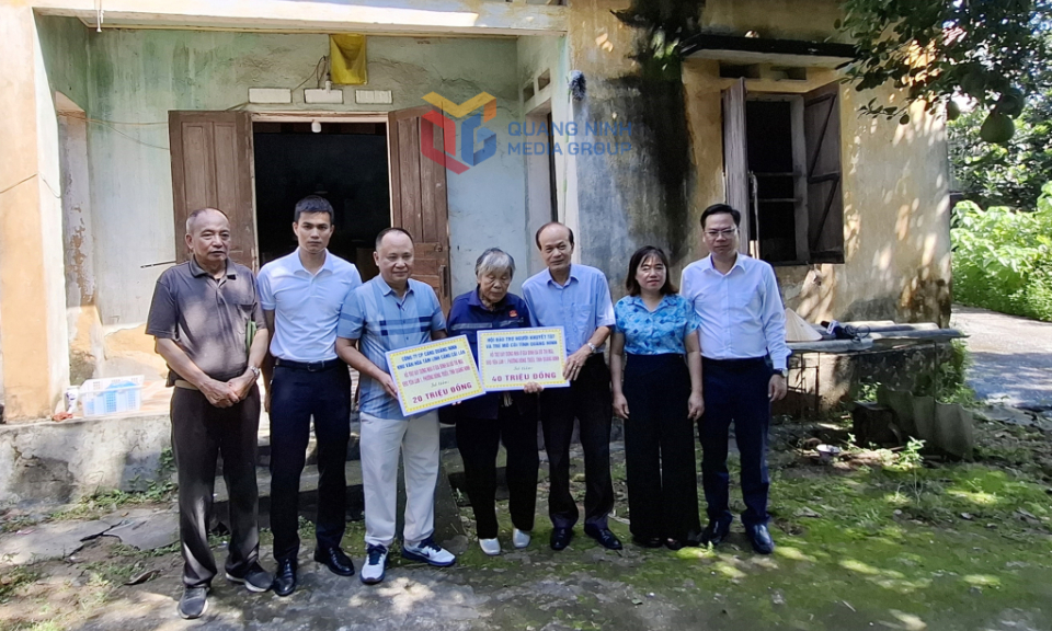 Hỗ trợ xây dựng nhà tình thương cho người khuyết tật