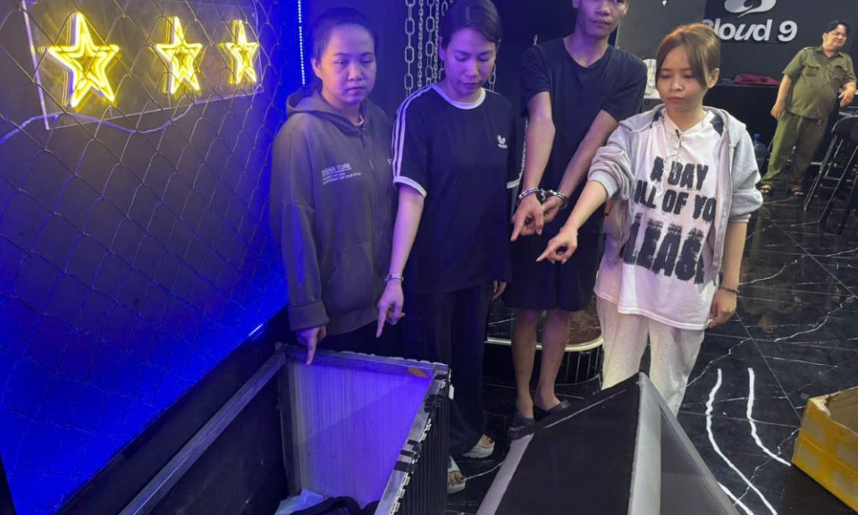 Công an TPHCM triệt phá hai đường dây buôn bán khí cười trá hình tại quán bar, nhà hàng