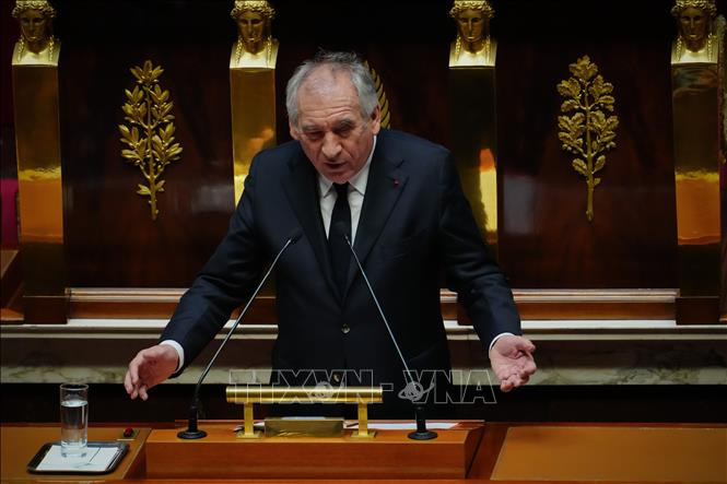 Thủ tướng Pháp Francois Bayrou phát biểu trước Quốc hội ở Paris. Ảnh: THX/TTXVN