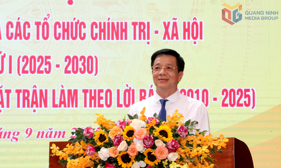 Đồng chí Nguyễn Văn Hồi, Chủ tịch Ủy ban MTTQ tỉnh, phát biểu tại hội nghị.