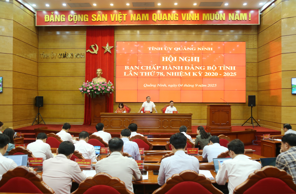 Quang cảnh hội nghị Ban Chấp hành Đảng bộ tỉnh lần thứ 78.