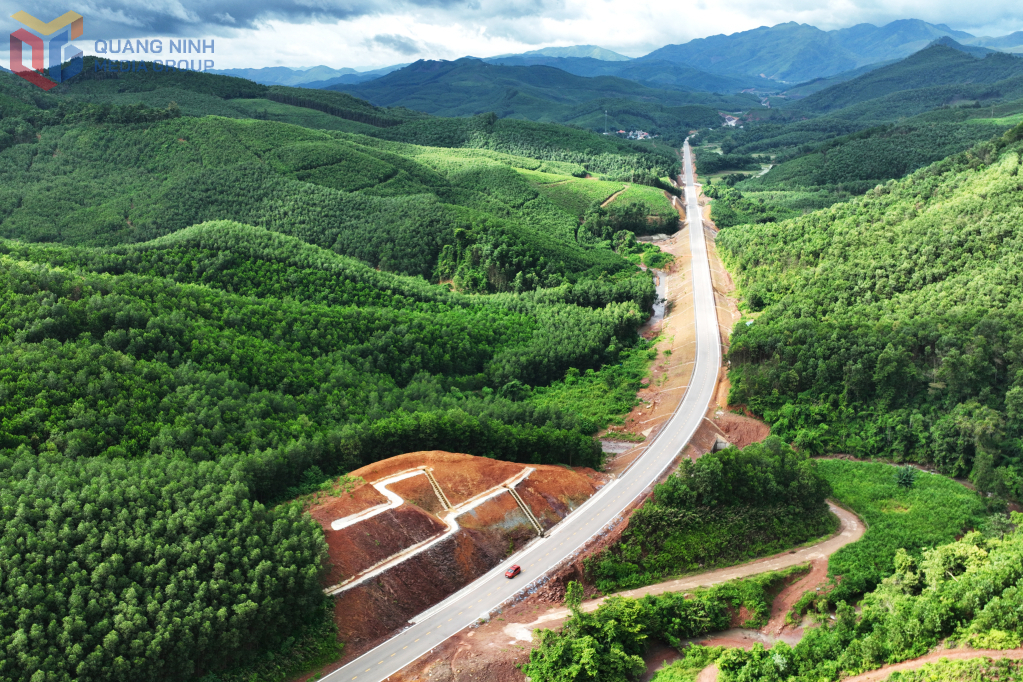 Đường tỉnh 342 đoạn qua huyện Ba Chẽ được hoàn thành đưa vào sử dụng, góp phần tạo không gian kết nối vùng, phát triển kinh tế - xã hội.