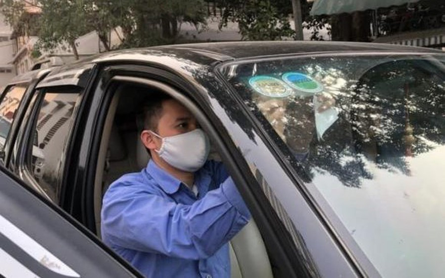 Đề xuất bỏ tem nộp phí sử dụng đường bộ