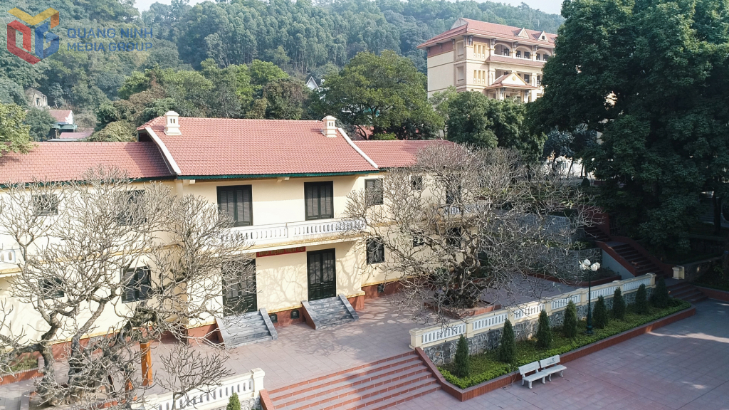 Tòa đại lý hành chính Cẩm Phả dưới thời thuộc Pháp, nay được trùng tu làm khu nhà lưu niệm vùng Than. 