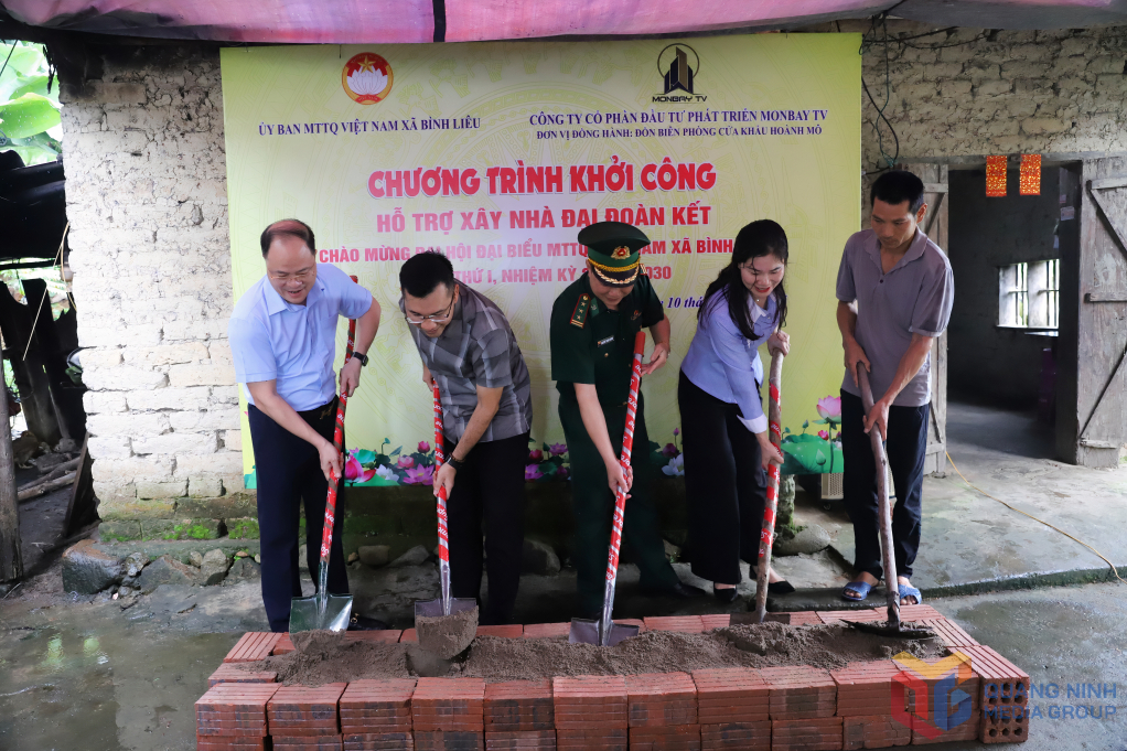 Xã Bình Liêu khởi công xây dựng nhà ở cho gia đình anh