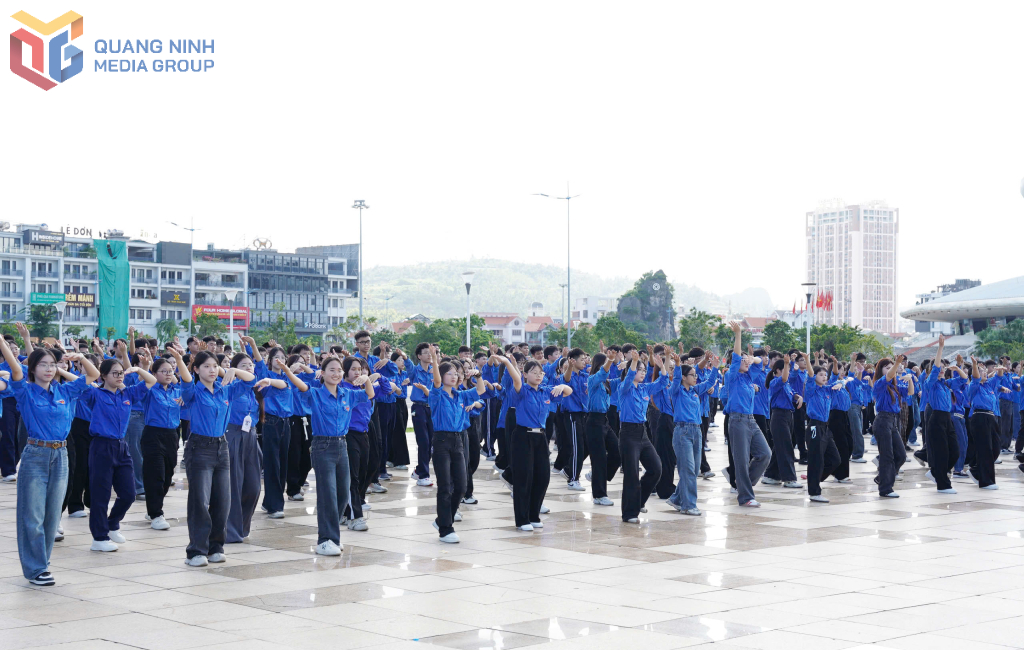 1.500 ĐVTN tham gia đồng diễn nhảy