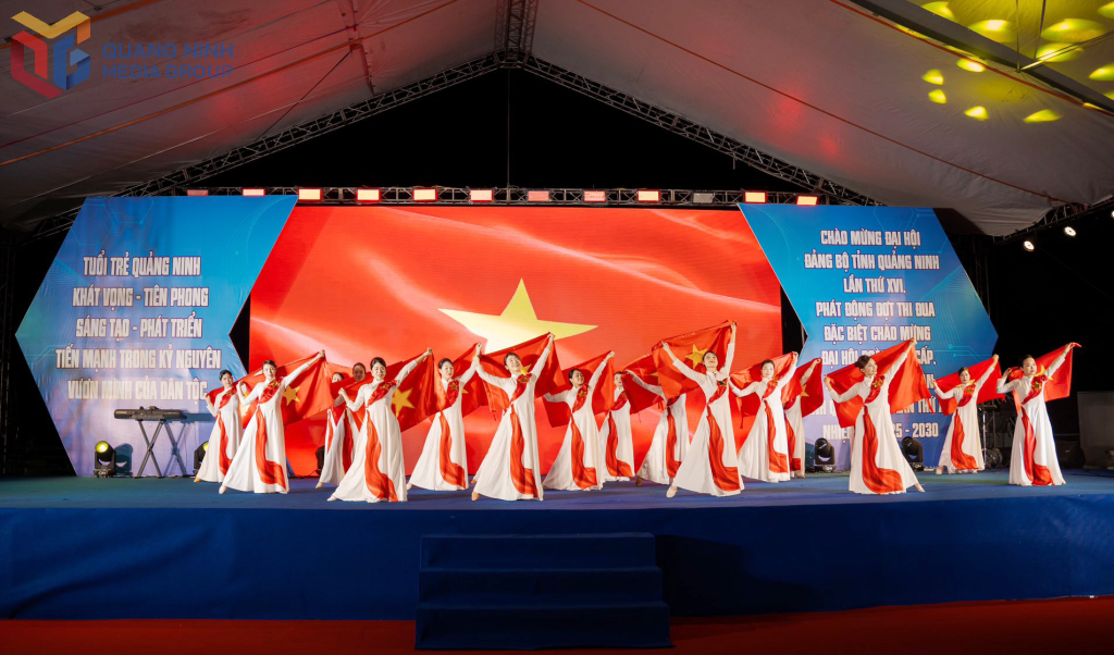 Tỉnh Đoàn tổ chức chương trình nghệ thuật “Tuổi trẻ Quảng Ninh - Tự hào và tiến bước” chào mừng Đại hội đại biểu Đảng bộ tỉnh Quảng Ninh lần thứ XVI.