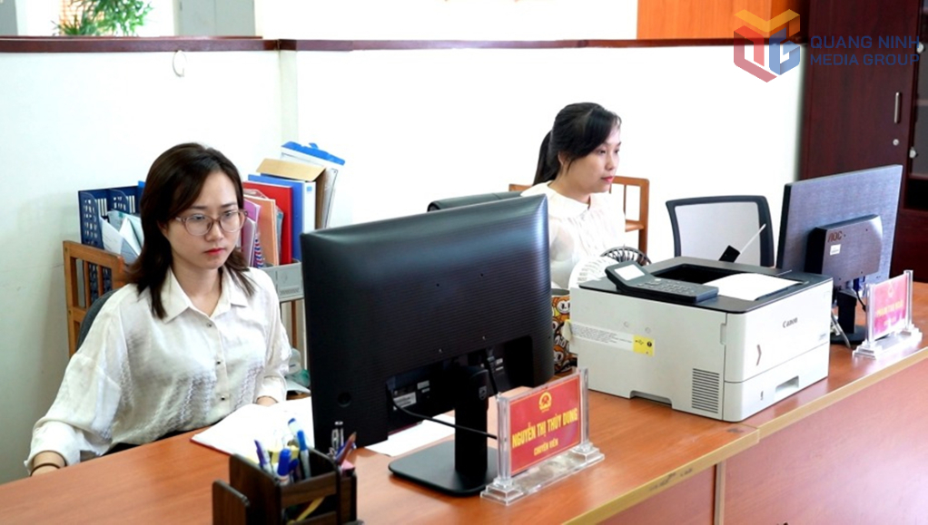 Ảnh với chú thích