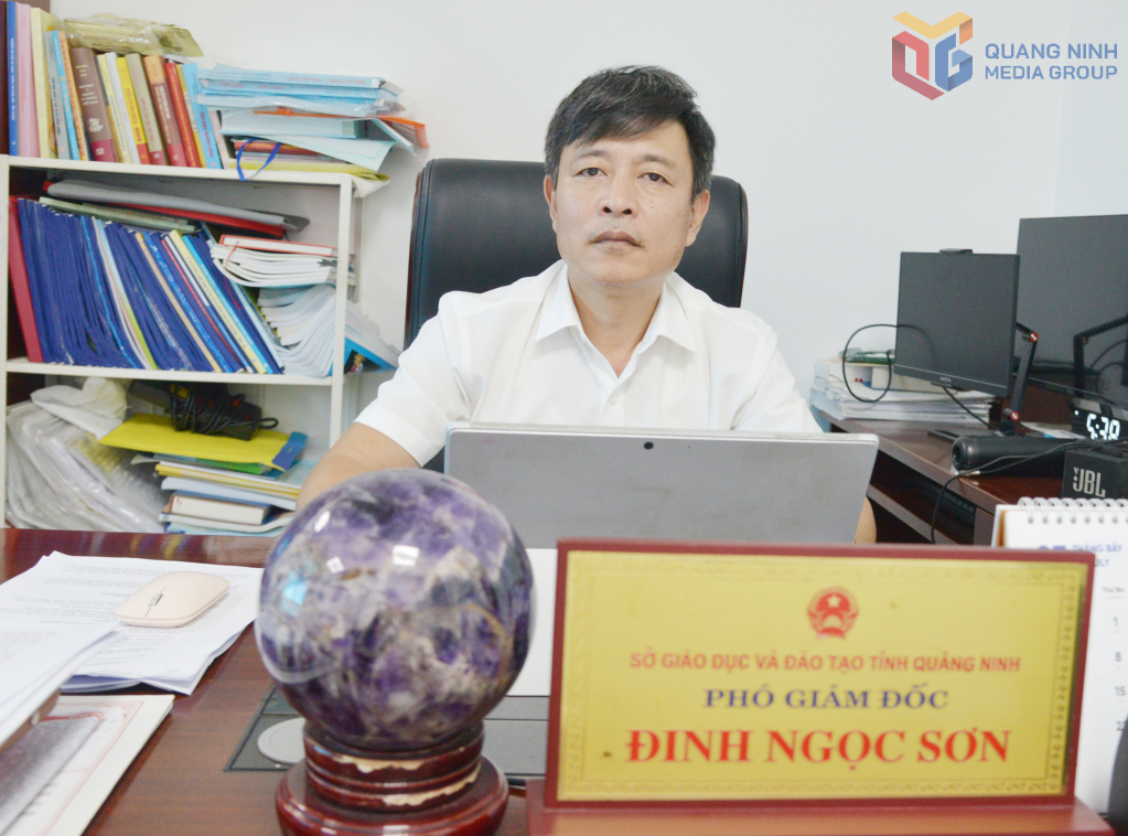 Đồng chí Đinh Ngọc Sơn, Phó Giám đốc Sở Giáo dục và Đào tạo tỉnh.