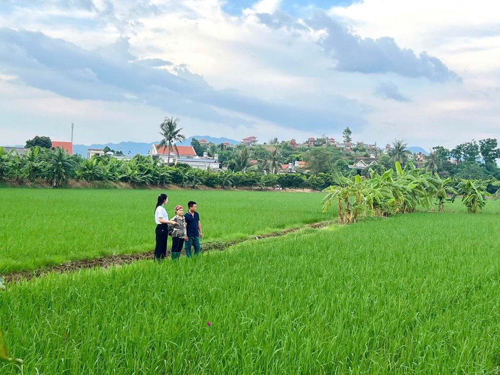 Ảnh với chú thích