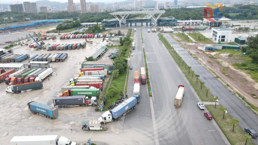 Hạ tầng cửa khẩu cầu Bắc Luân II được đầu tư đồng bộ, hiện đại