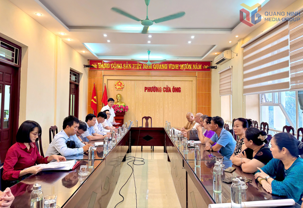 Quang cảnh buổi làm việc giữa UBND phường Cửa Ông với các hộ dân ảnh hưởng bởi dự án ngày 22/9/2025