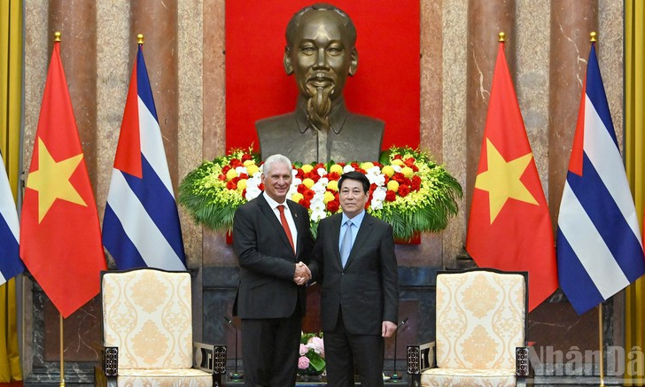 Làm sâu sắc hơn nữa mối quan hệ mẫu mực Việt Nam - Cuba