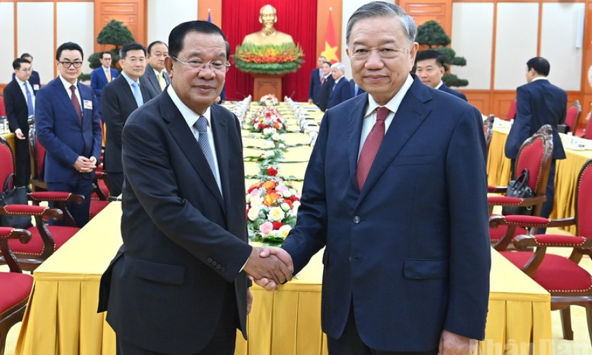 Tổng Bí thư Tô Lâm gặp Chủ tịch Đảng Nhân dân Campuchia Hun Sen