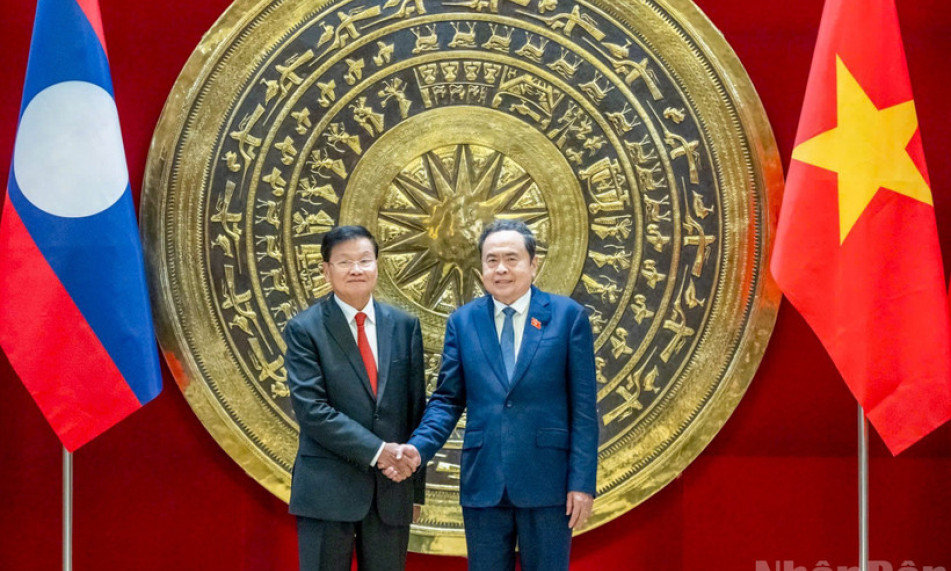 Chủ tịch Quốc hội Trần Thanh Mẫn hội kiến Tổng Bí thư, Chủ tịch nước Lào Thongloun Sisoulith