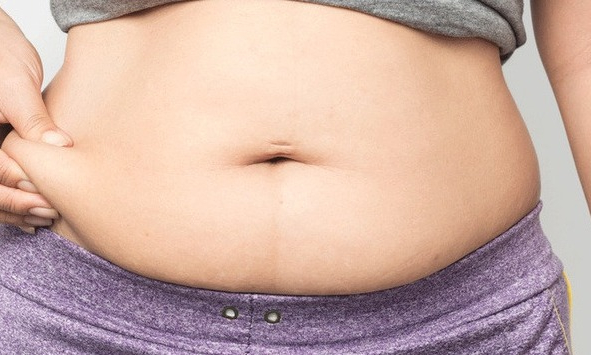 Mách bạn cách ngồi để không bị béo bụng