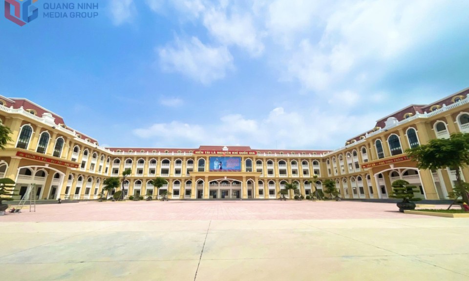 Niềm vui trường mới