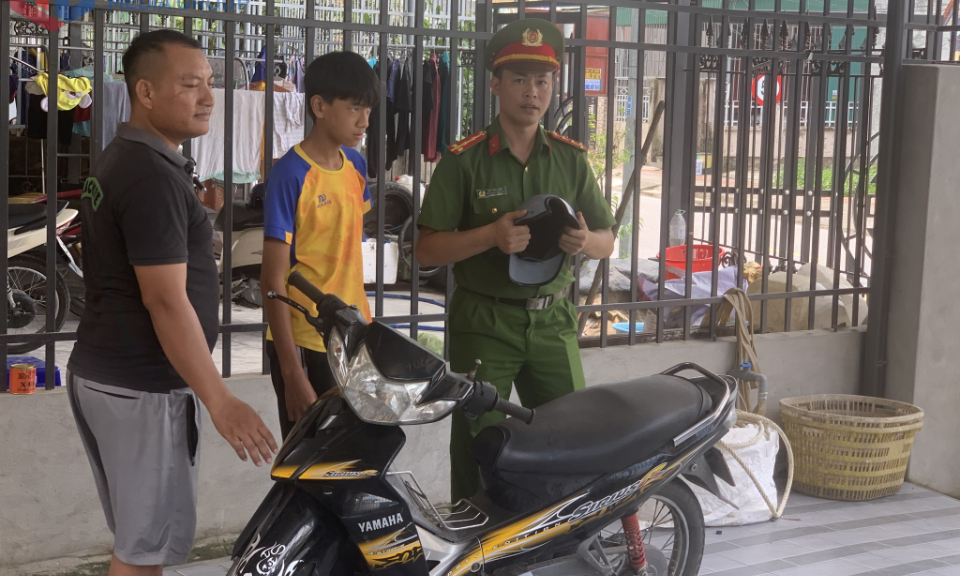 Xử lý nghiêm người điều khiển xe mô tô, xe máy điện vi phạm ATGT