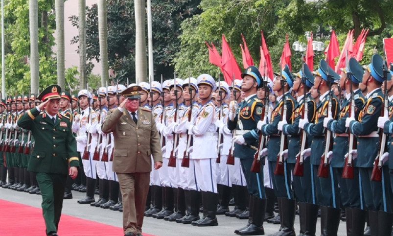 Vietnamese defence minister holds talks with Cuban counterpart