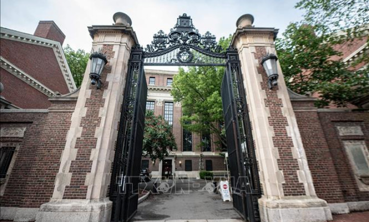 Tòa án Mỹ hủy bỏ quyết định cắt giảm hơn 2 tỷ USD tài trợ cho Đại học Harvard