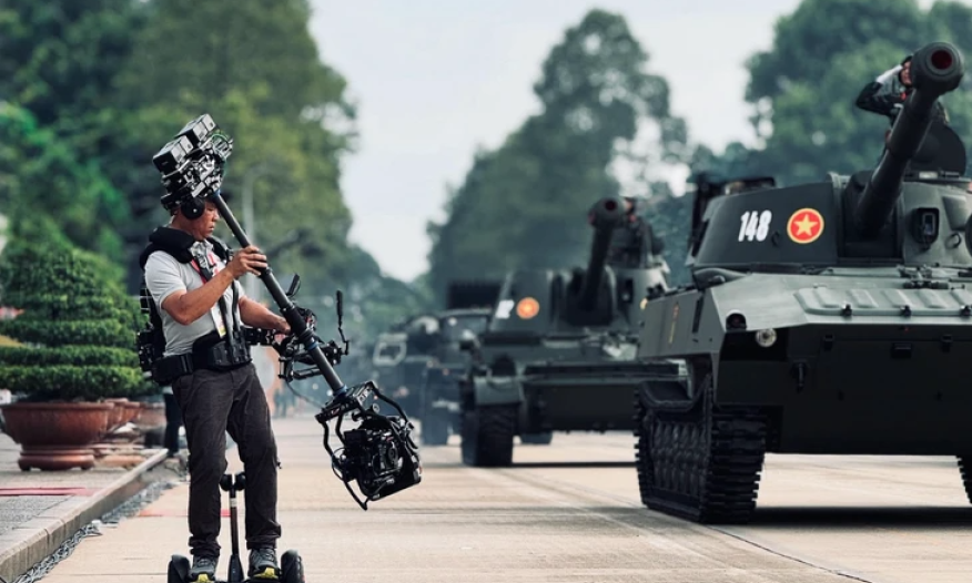 Công nghệ quay phim Steadicam trong A80 là gì?