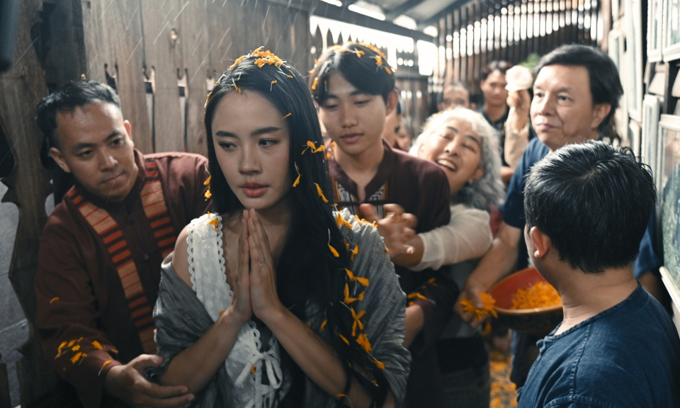 Phim 'Cô dâu ma' - Rima Thanh Vy đuối sức