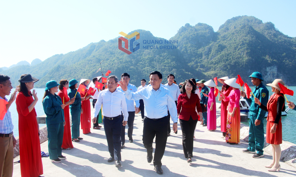Lắng nghe, hành động vì nhân dân