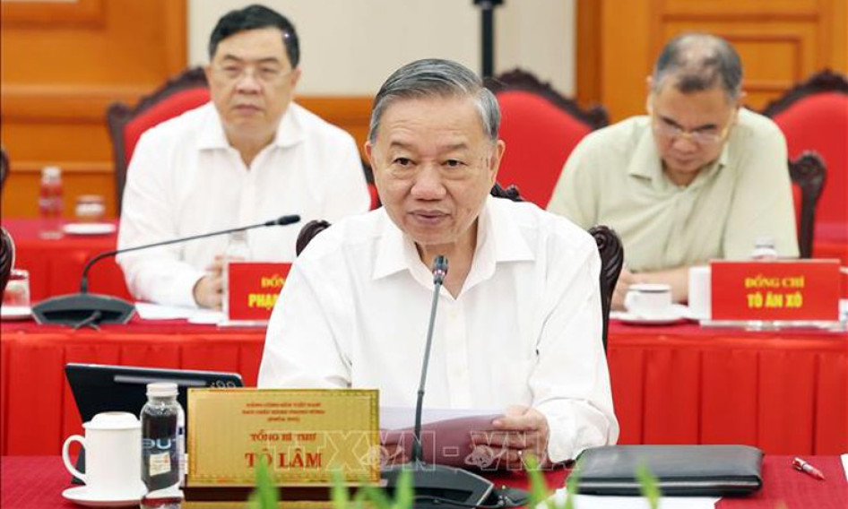 Bộ Chính trị cho ý kiến về công tác chuẩn bị Đại hội Đảng bộ các cơ quan Đảng Trung ương