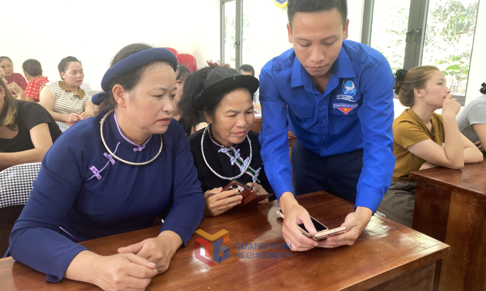 Lan tỏa phong trào "Bình dân học vụ số"