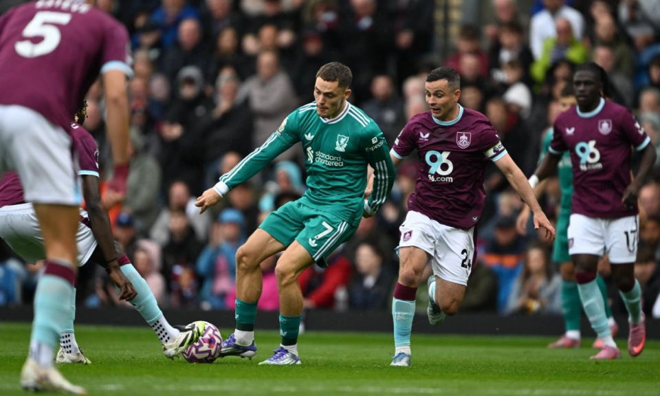 Liverpool thắng Burnley nhờ bàn thắng ở phút 90+5