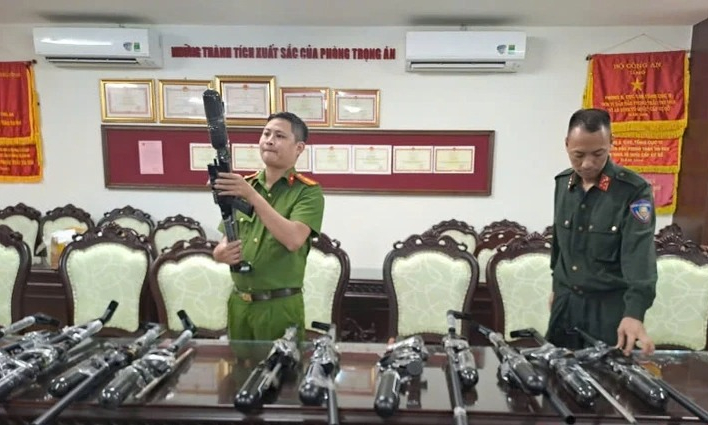 Triệt phá đường dây chế tạo, mua bán vũ khí 'khủng' giao dịch hàng chục tỉ đồng