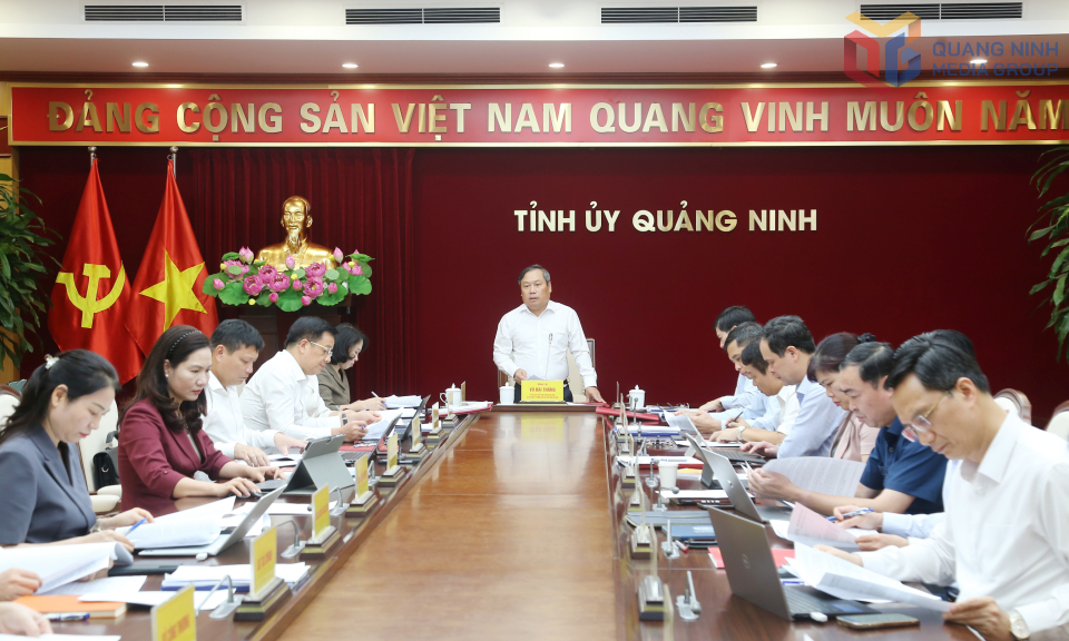 Giao ban Thường trực Tỉnh ủy