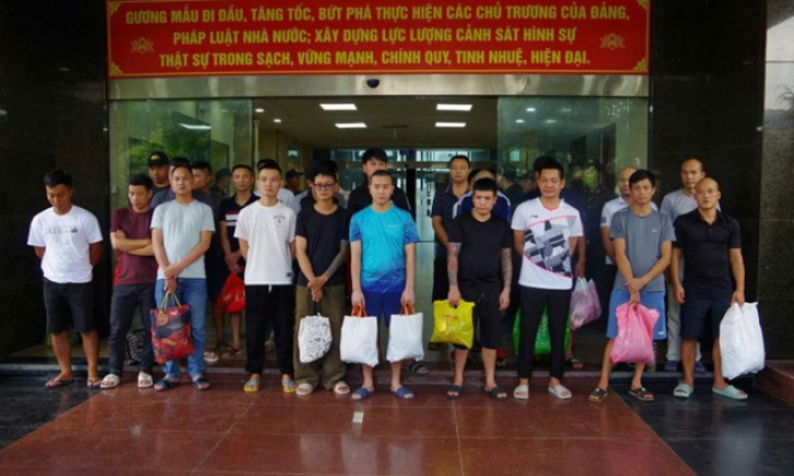 Người đàn ông 30 tuổi cầm đầu đường dây cá độ bóng đá giao dịch 4.500 tỉ đồng