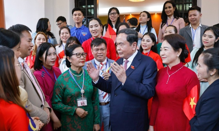 Chủ tịch Quốc hội Trần Thanh Mẫn gặp gỡ cộng đồng người Việt Nam tại Malaysia