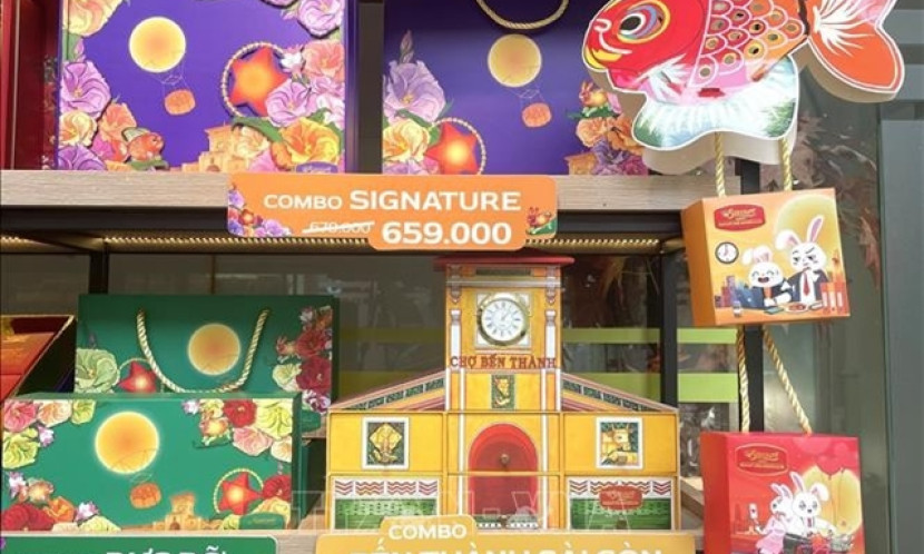 HCM City’s mooncake market heats up ahead of Mid-Autumn Festival