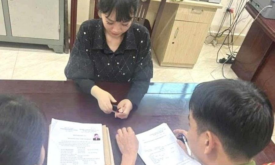 Vận động đối tượng mua bán bộ phận cơ thể người ra đầu thú
