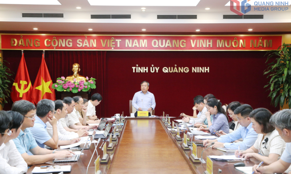 Thường trực Tỉnh ủy làm việc với các trường đại học, cao đẳng trên địa bàn tỉnh