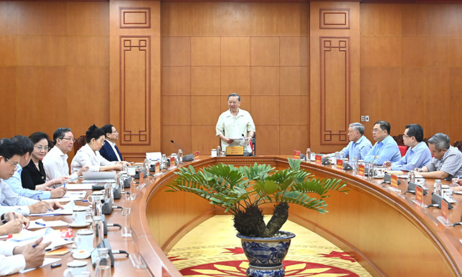 Phát triển đô thị, phát triển nông thôn là hai nhiệm vụ chiến lược bổ sung nhau, không thể tách rời
