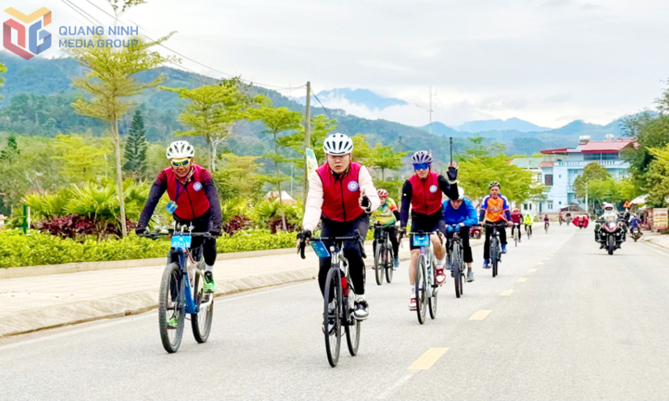 Tăng tốc du lịch tàu biển và biên giới 