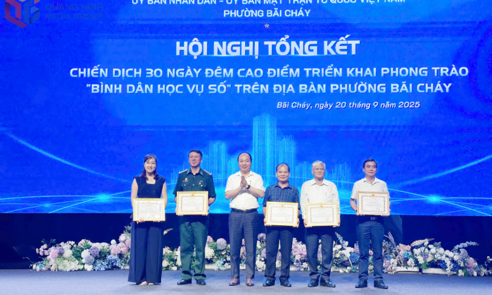 Phường Bãi Cháy: Tổng kết chiến dịch 30 ngày đêm cao điểm triển khai phong trào “Bình dân học vụ số”