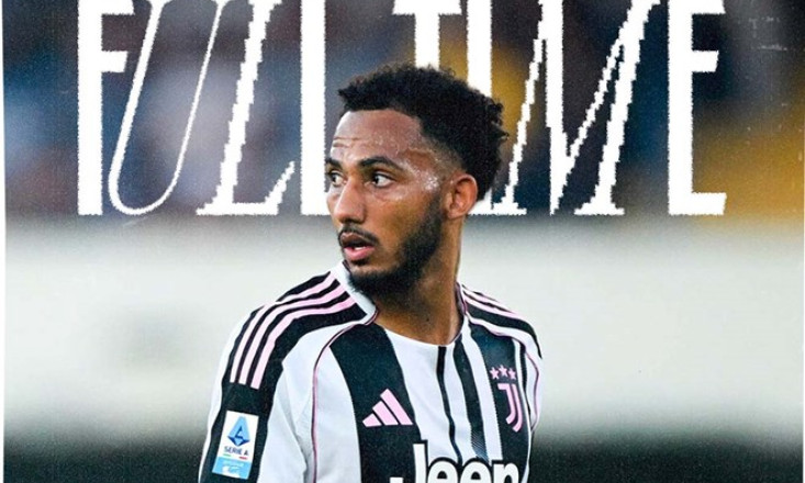 Juventus chia điểm trên sân của Verona