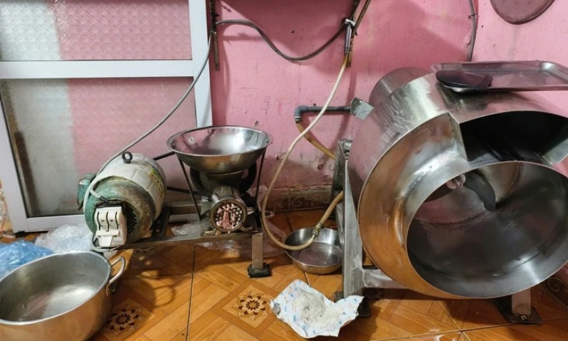 Cho hàn the vào giò, chả, một người bị khởi tố
