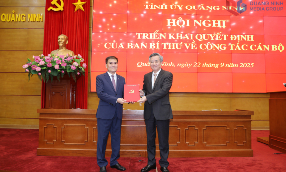 Hội nghị triển khai quyết định của Ban Bí thư về công tác cán bộ