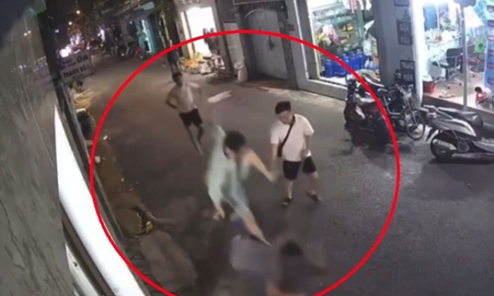 Truy đuổi, hành hung người đàn ông, hai thanh niên bị triệu tập