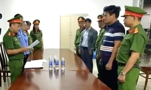 Bắt hai trưởng khoa Bệnh viện Đa khoa vùng Tây Nguyên vụ kê khống 500 ca tán sỏi