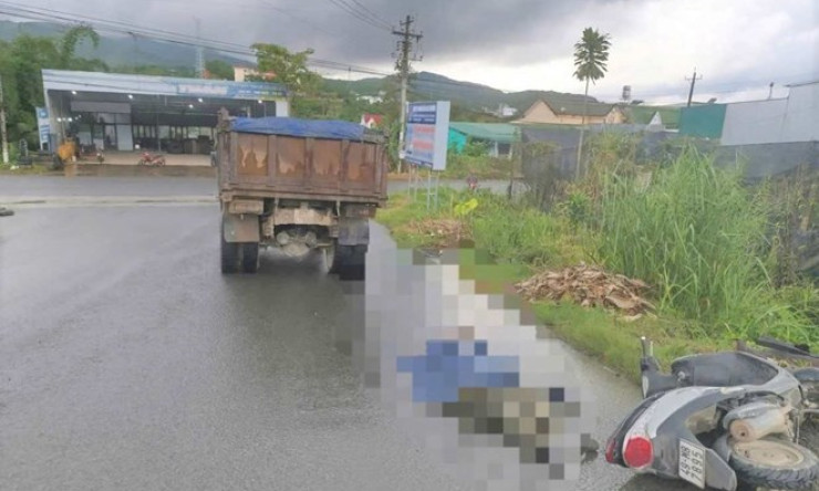 Người đàn ông tử vong sau tai nạn giữa xe ben và xe gắn máy ở Lâm Đồng