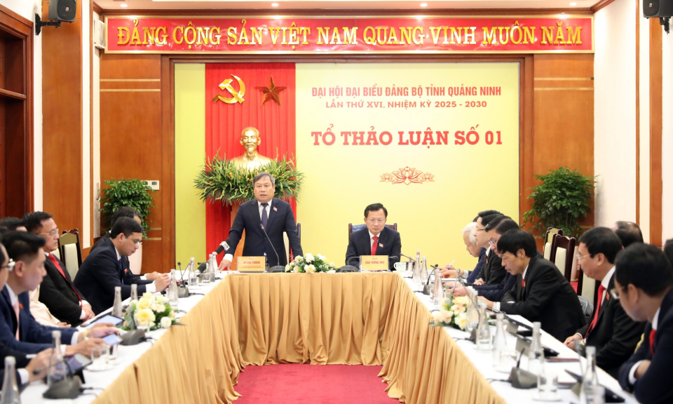 Thảo luận tại Tổ về dự thảo các văn kiện trình Đại hội