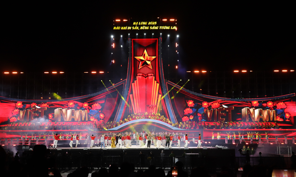 Tổng duyệt chương trình "Hạ Long Concert 2025"