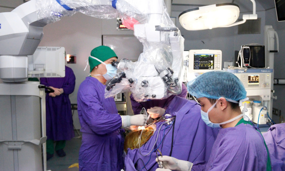 Ảnh với chú thích