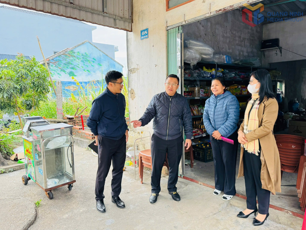 Xã Vĩnh Thực tuyên truyền, vận động người dân đồng thuận giải phóng mặt bằng tại thôn Vĩnh Thực 2.